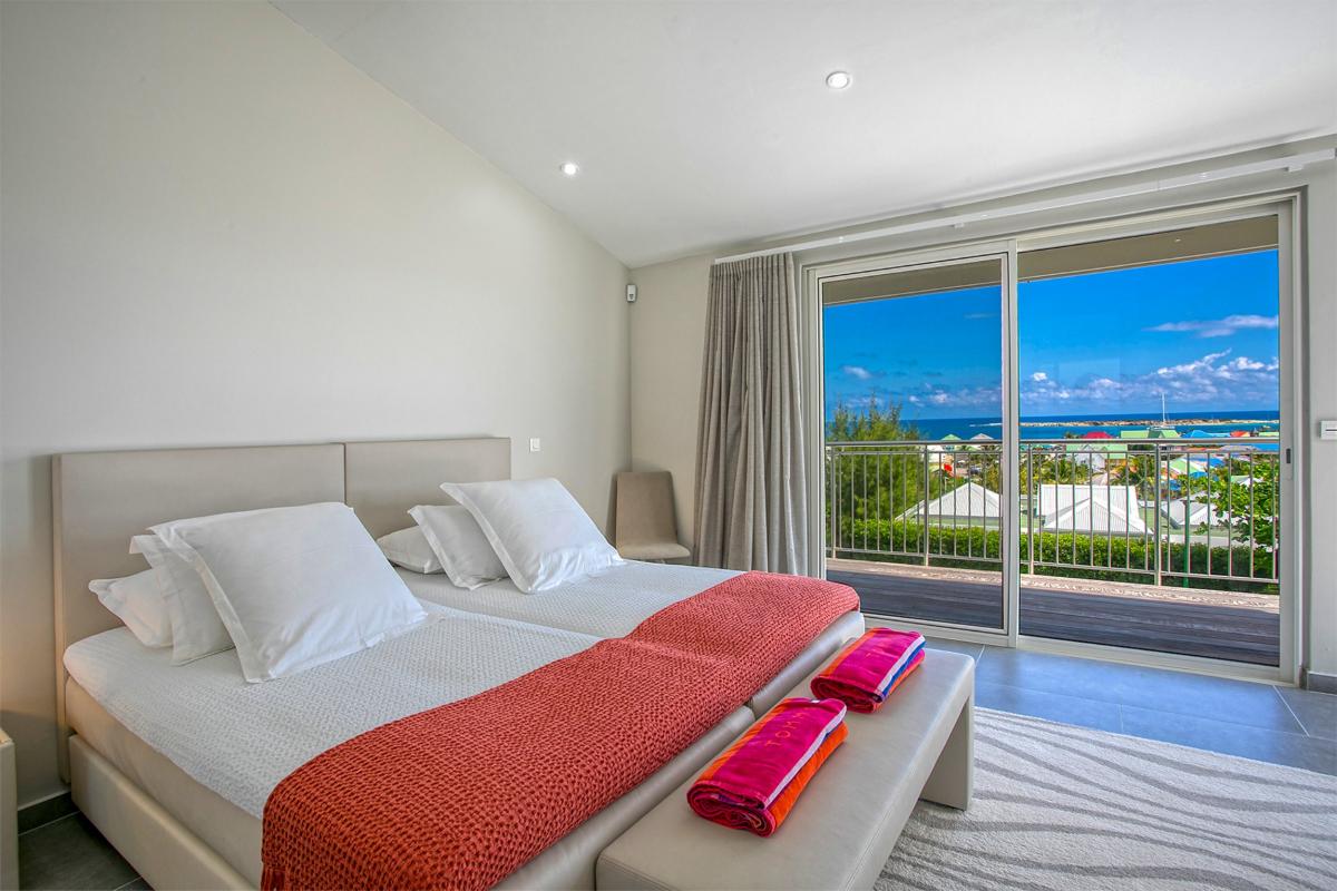 Luxurious Villa St Martin - Bedroom ocean view